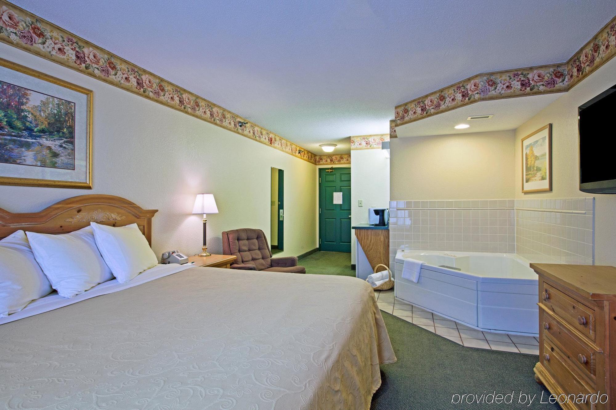 Country Inn & Suites By Radisson, Mason City, Ia Екстер'єр фото