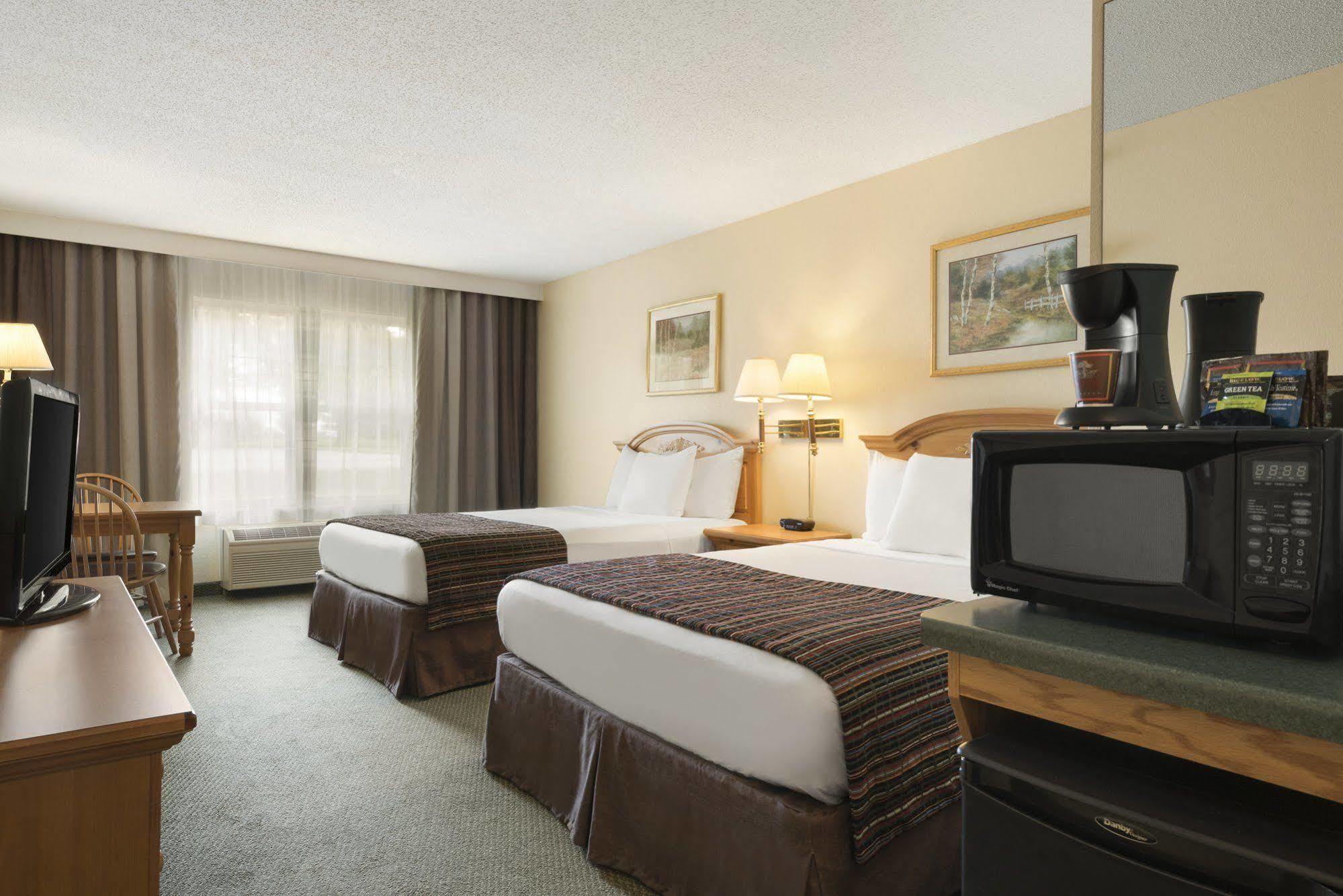 Country Inn & Suites By Radisson, Mason City, Ia Екстер'єр фото